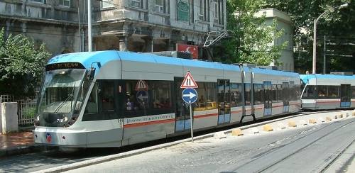 800px-Istanbul_tram_RB1.jpg